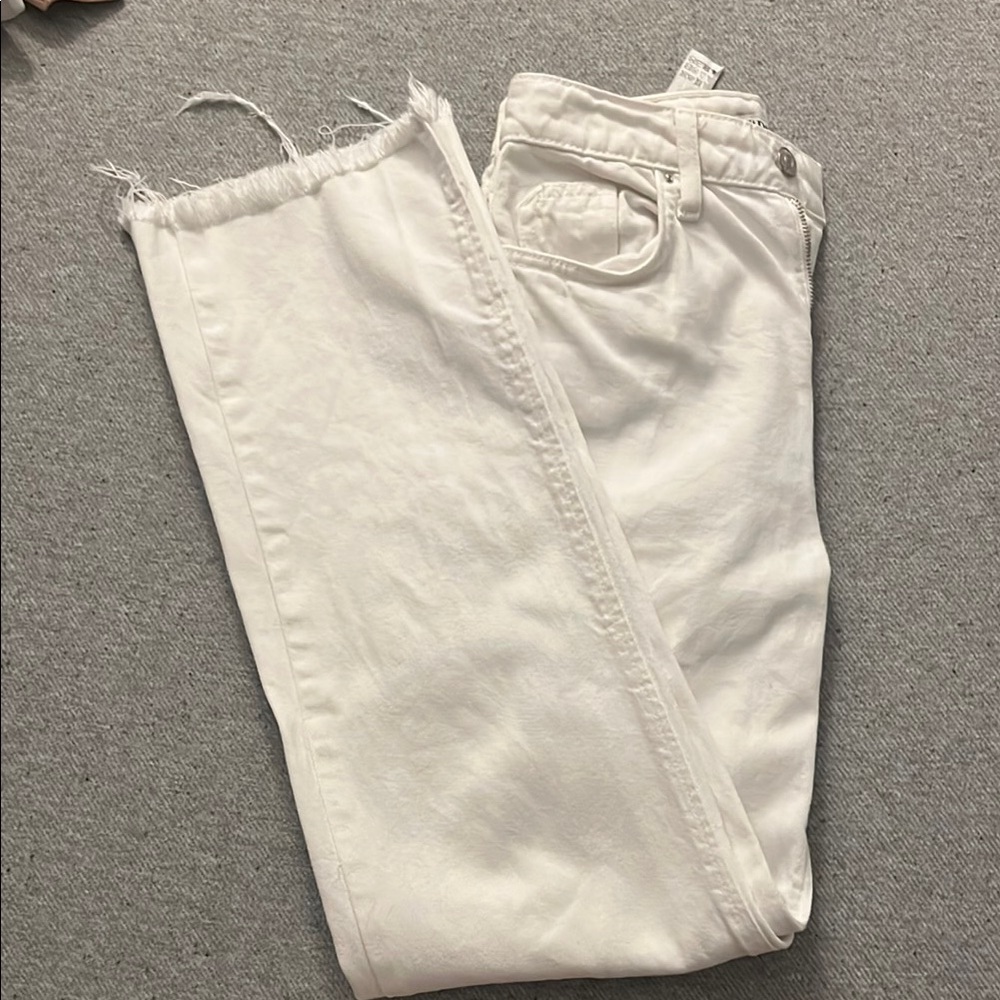 Women's White Frayed Hem Jeans